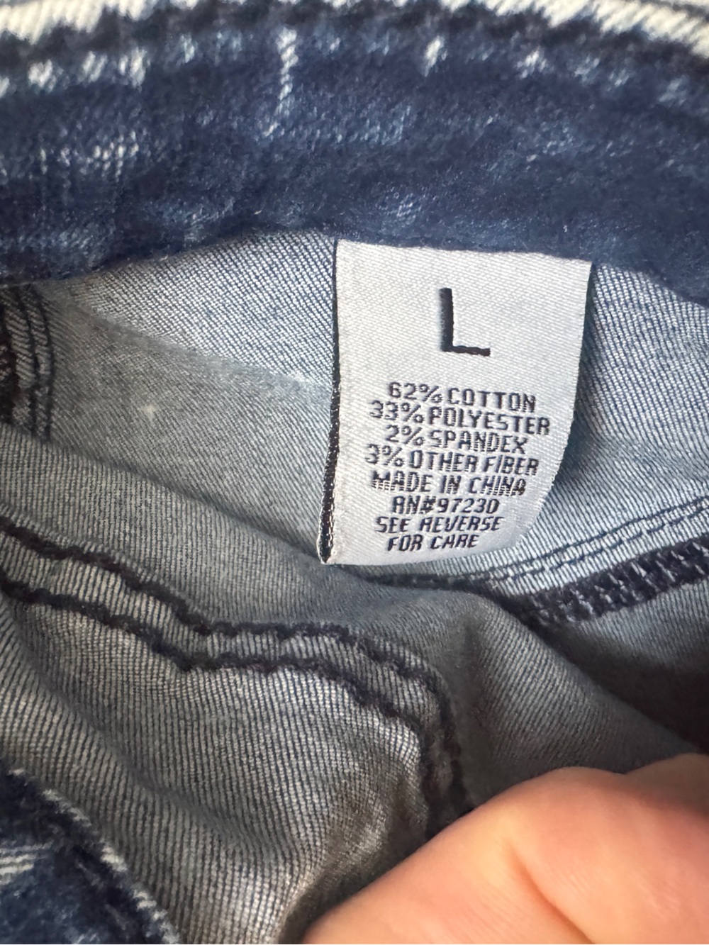 Almost Famous Acid-Wash Skinny Jeans, Large - Picture 4 of 7